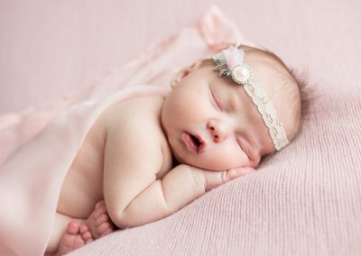 Gorgeous newborn girl photo session in Suwanee, Georgia