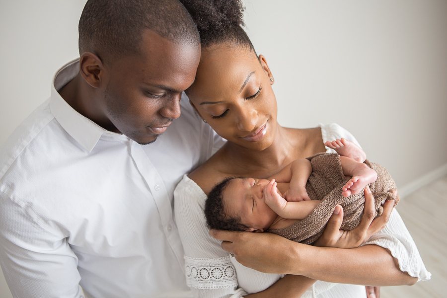 What to Wear for Your Newborn Session 1